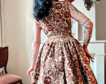1950s Floral Motif Tapestry Dress - Etsy 1950s Floral Motif Tapestry Dress - Etsy