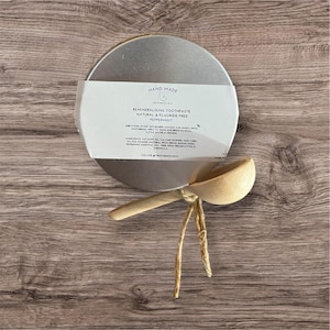Natural Remineralising Peppermint Toothpaste – Fluoride Free - Vegan friendly  - Chemical & Toxin Free - Handmade in the UK