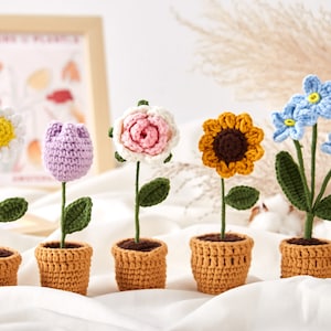 Handmade Crochet Potted Rose/Sunflower/Tulip/Daisy Plant-Crochet Flower Decoration -Knitted Flower Car Decoration-Crochet Flower Decoration