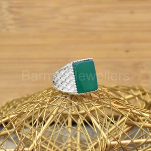 Green Onyx 925 Sterling Silver Ring: Natural Gemstone, Designer Stylish Jewelry