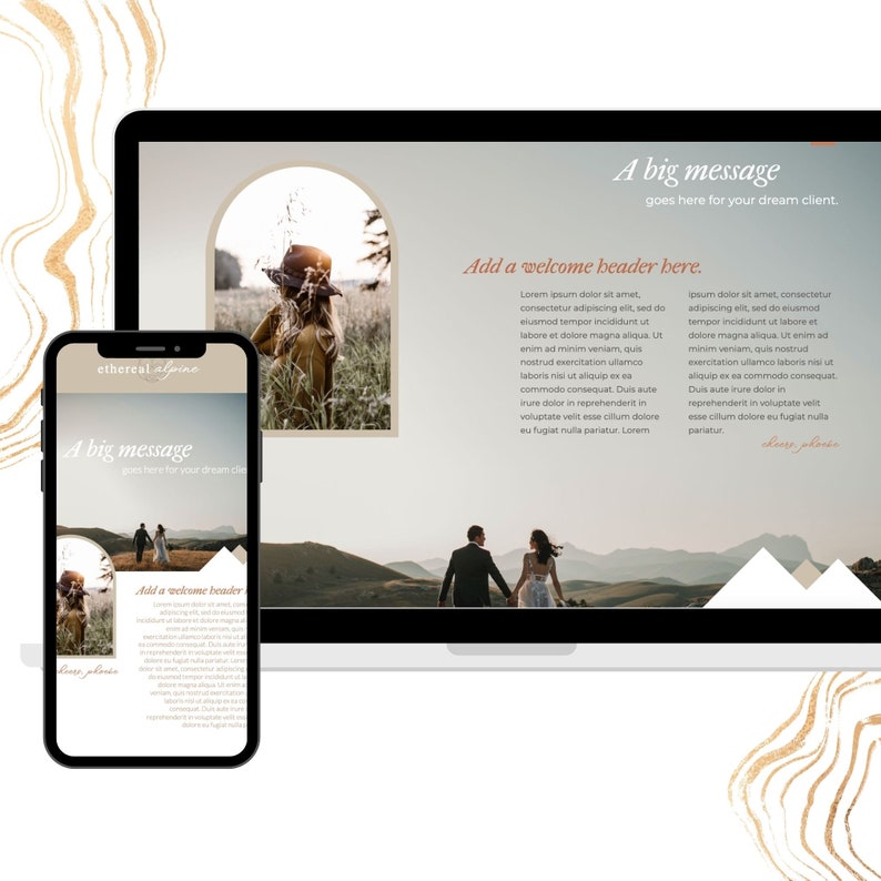 Op de afbeelding: Een digitale mockup met een smartphone en een laptop die een website-ontwerp weergeven. Het ontwerp bevat afbeeldingen van een stel, tekst en een logo. Het thema van de website lijkt gerelateerd te zijn aan bruiloften of fotografie, met een neutraal kleurenpalet en gouden accenten.