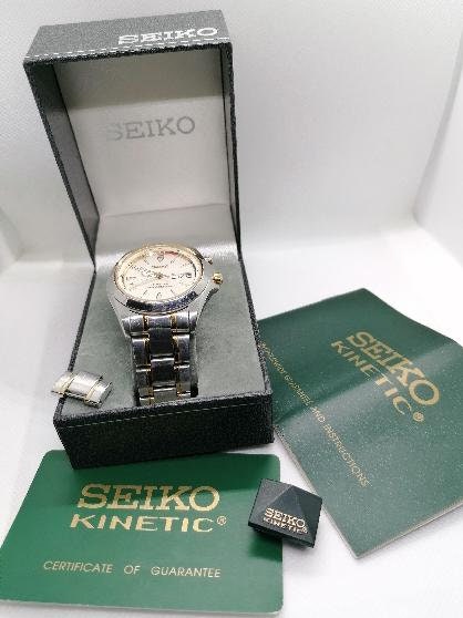 Seiko Kinetic 5M43-OC80 50M Men's Watch With Stainless Steel