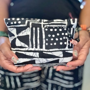 Bolso de mano con cremallera de tela con estampado africano de Ankara / Organizador de bolsos pequeño con bolsillos / Accesorios hechos a mano / Bolso de mano personalizado