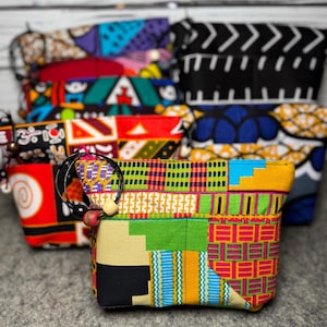Afrikanische Ankara Print Stoff Handgelenktasche mit Reißverschluss | Kleiner Taschenorganizer mit Taschen | Handgemachte Accessoires | Personalisierte Armband-Tasche