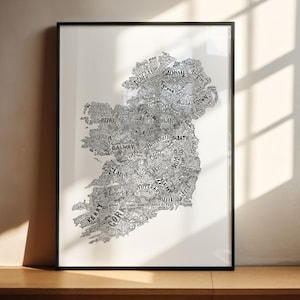 アイルランドのアートプリント：手描きのアイルランドのランドマークと文化