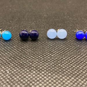 Pendientes pequeños de cristal de Murano azul imagen 1