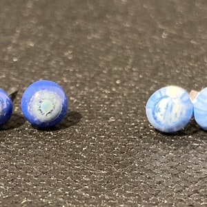 Pendientes pequeños de cristal de Murano azul imagen 2