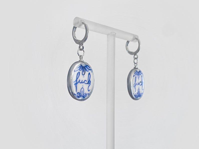 Delft blue cold porcelain ornament earrings „fuck“ -18k gold-plated image 7