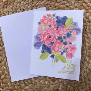 Tarjeta de felicitación original con arte floral en acuarela "Eres amado" Tarjeta casera de 4 x 5.5 pulgadas Sobre