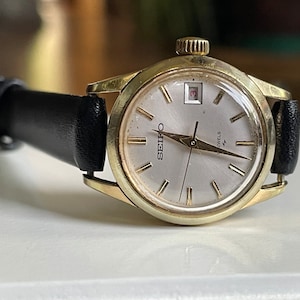 Elegante orologio da polso da donna giapponese vintage anni '60 Seiko con cassa color oro, piccolo orologio da donna giapponese vintage, regalo da donna con orologio retrò