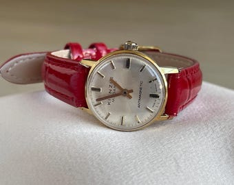 Chic 1960 Vintage small German ladies dress Wristwatch Kienzle Madame golden color case, Vintage women cocktail watch, Watch Ladies gift