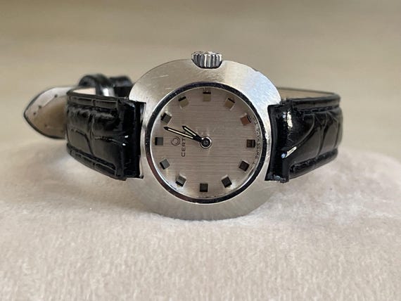 vintage ladies dress watch Small Vintage Timex Dress Watch
