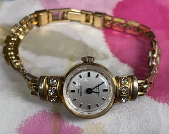 Chic 1960 vintage Swiss ladies wristwatch Majestic gold color case, Art Deco Swiss women bracelet watch, Watch ladies gift, Cocktail watch