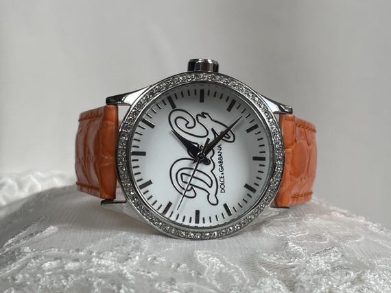 Elegant 1990 Vintage Large Quartz Ladies Dress Watch Dolce  display picture 1