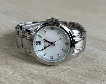 Skagen Mother of Pearl Crystal Watch: Women display picture 2