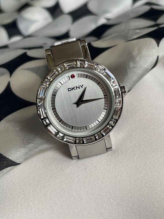 Elegant 1990 display picture 1