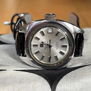 Elegante orologio da polso automatico svizzero da donna vintage anni '60 Tissot con cassa color argento, piccolo orologio da donna vintage, regalo per orologio da donna retrò