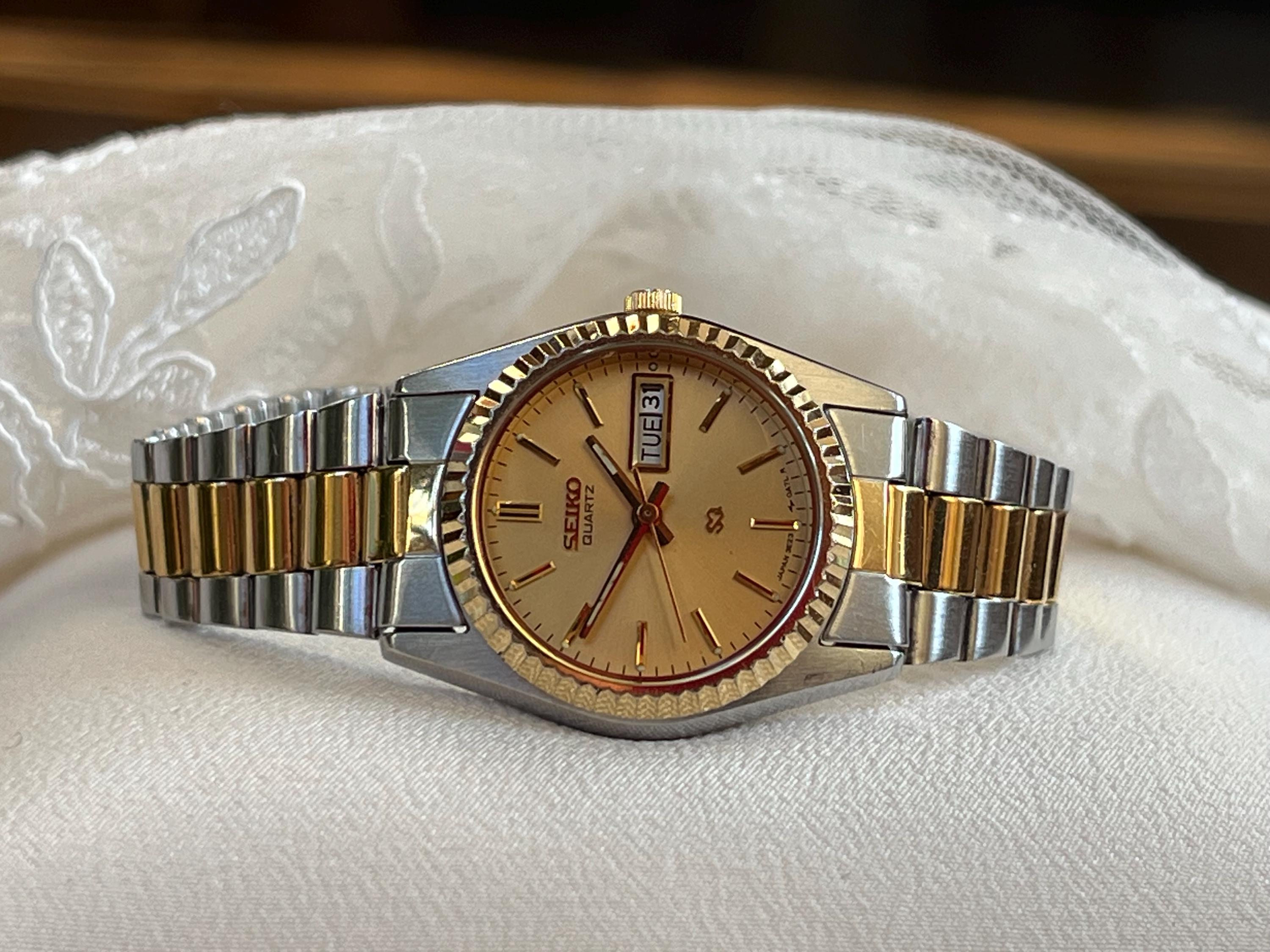 Montre Seiko Femme Quartz Vintage Années 80 – Neuve Avec étiquettes, Cadran Ivoire, Bracelet Cuir Beige