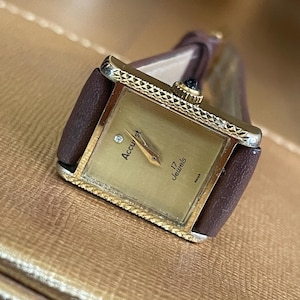 Stupendo orologio da polso da donna vintage svizzero del 1960, cassa color oro Accurist, regalo orologio da donna retrò, orologio da donna elegante svizzero Art Déco