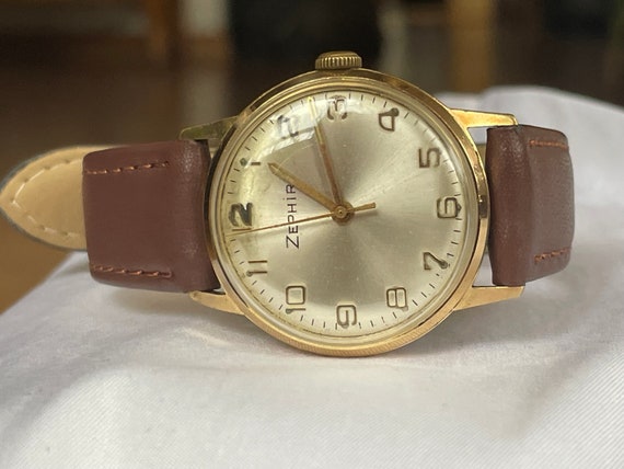 Elegant 1970 Vintage Swiss women’s Wristwatch Zep… - image 8