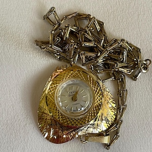 1960 Vintage Swiss women’s Pendant watch Fero golden color case, Chic Swiss 17 jewels golden color necklace watch, Retro watch ladies gift