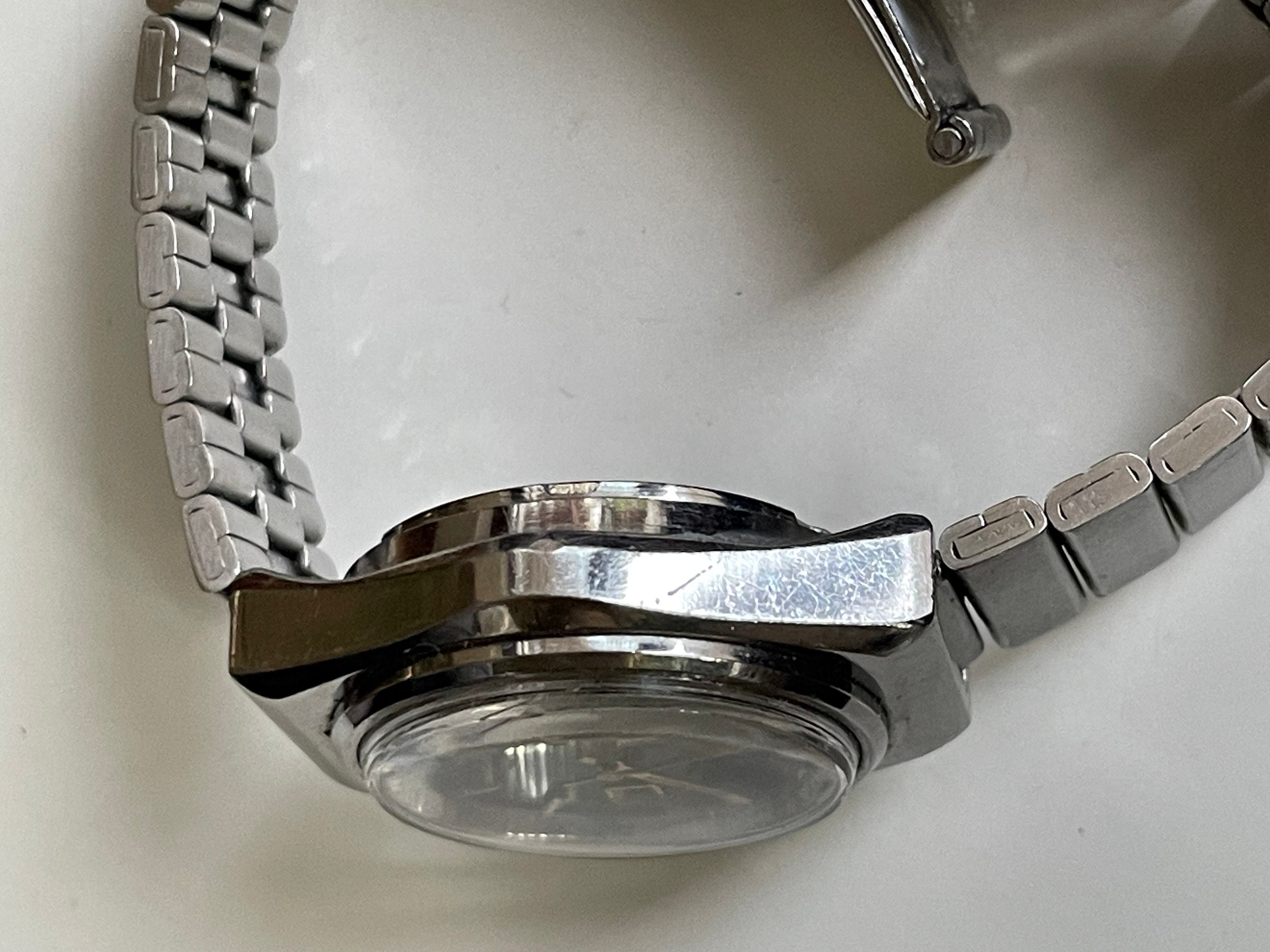 Orient HAND-WOUND LADIES WRISTWATCH JAPAN MADE 70S VINTAGE ROUND SILVER‎ DIal Orient Power Reserve (Brand New) • White Dial with Silver  main image 4