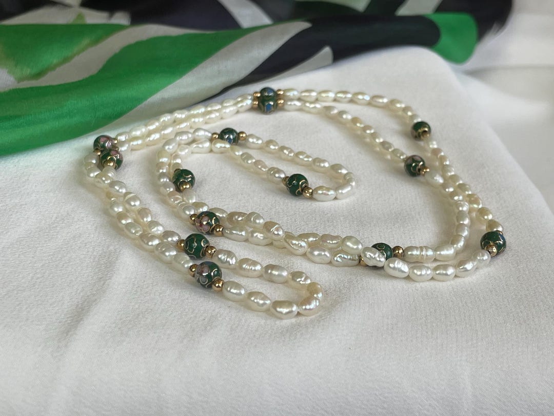 Vintage 1970’s White Cultured Rice Pearls and Green Painted Enamel ...