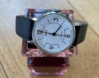 Elegante 1970er Jahre Vintage UdSSR Damen Armbanduhr Zaria Silber Farbe Fall, Vintage Damen mechanischen Armbanduhr, Retro Uhr Geschenk