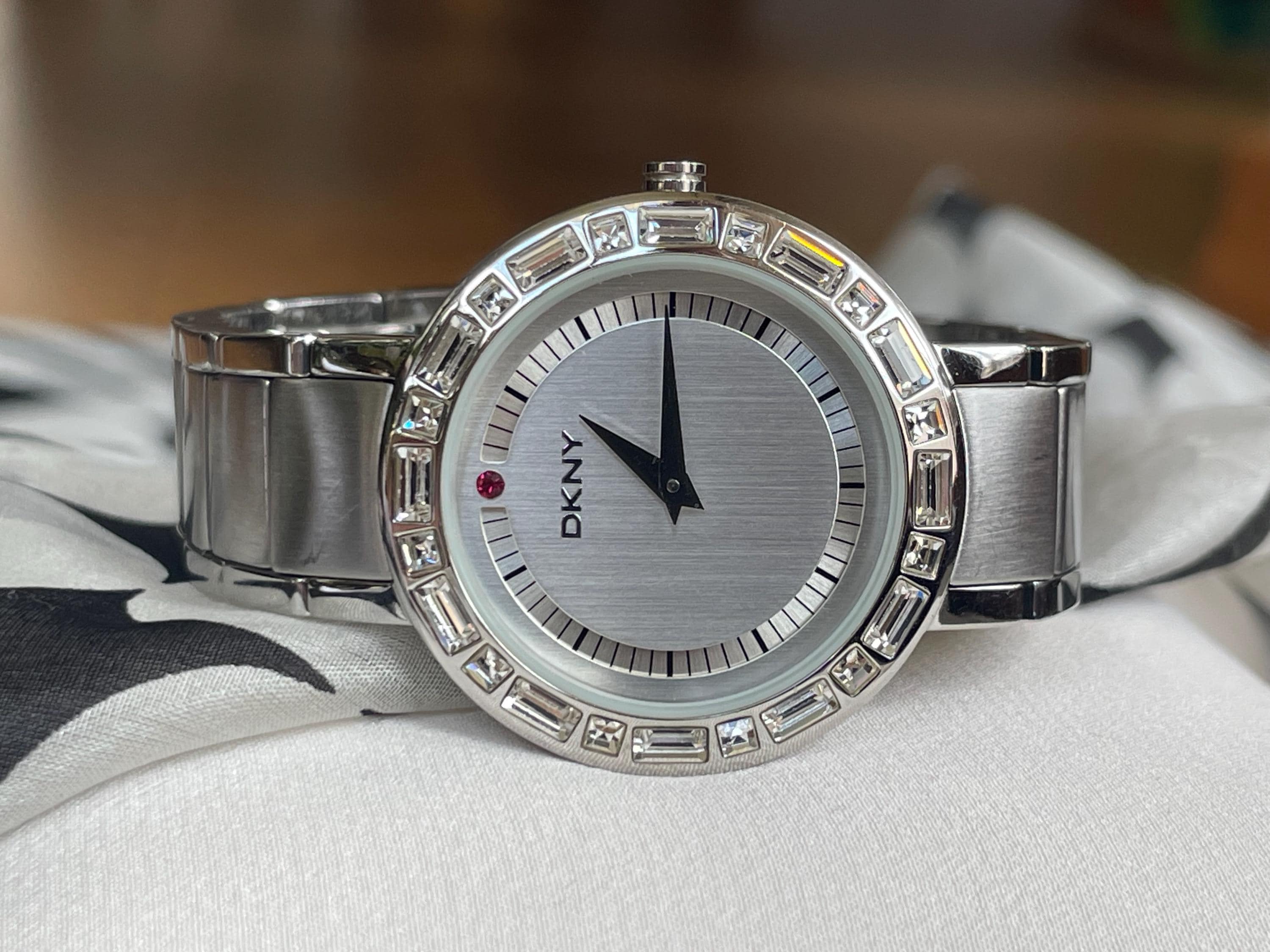 Elegant 1990