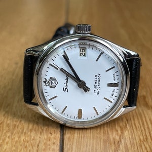 Elegante orologio da polso vintage svizzero da donna Sandoz degli anni '60, cassa color argento, orologio meccanico svizzero da donna di medie dimensioni, orologio da polso retrò da donna, regalo