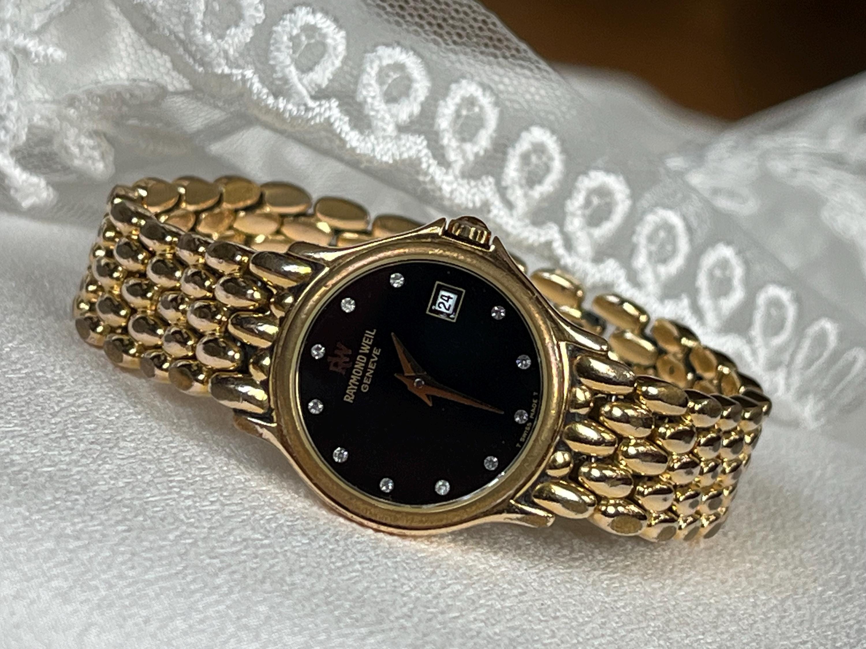 Stunning 1980's Vintage Swiss Small Quartz Ladies Dress Watch