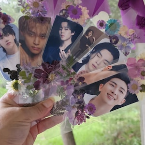 Pressed Floral Laminate Bookmarks with Picture - KPOP Inspired
