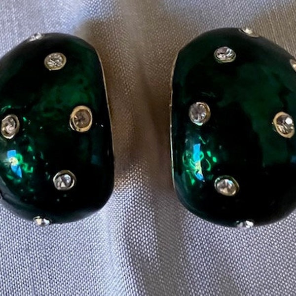 CIRO signed Vintage gold tone metal  green enamel clip on earrings.