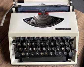 Adler Tippa Schreibmaschine