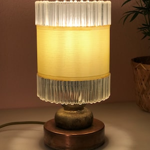 Vintage Nachttischlampe/ Schreibtischlampe/ Nachttischlampe/ gelbe Lampe/ Space Age Lampe/ Aro Lampe/ 70er Jahre