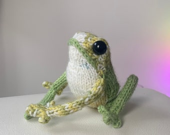 Hand knit frog