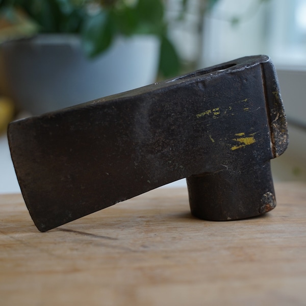 Swedish Splitting Axe