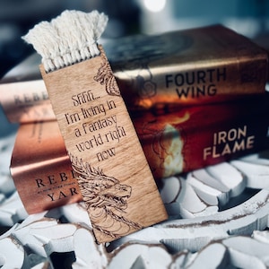Bookmark, Macrame Bookmark, Fourth Wing, Fantasy Bookmark, Dragons, Iron Flame, Bookshelf Display, Engraved Bookmark, Gift for Book Lovers