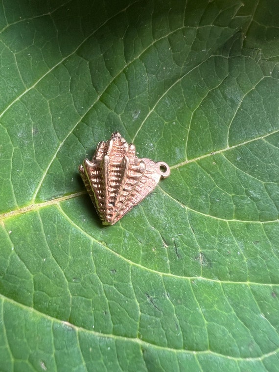 Gold Shell Charm, Gold Seashell Charm, Seashell C… - image 2