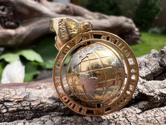 World globe best sale charms