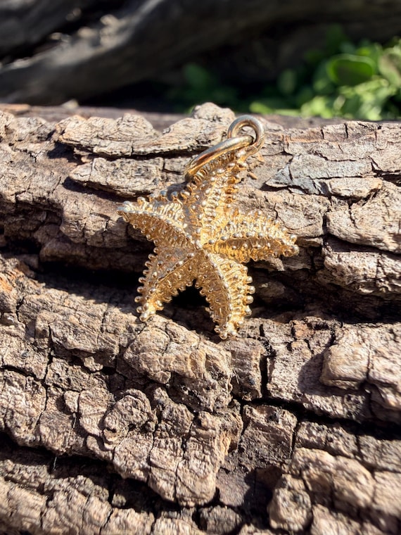14K Yellow Gold Starfish Charm, Starfish Pendant