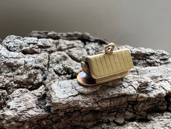 14k Gold Doghouse Charm, Man in Dog House View 6