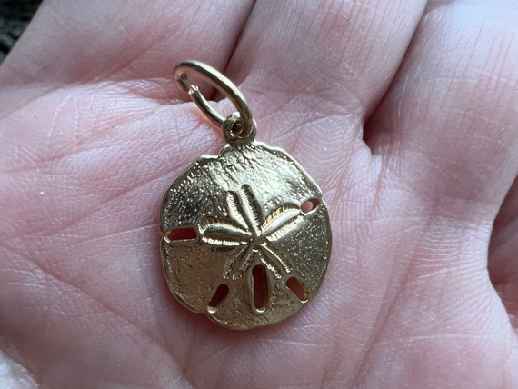 Gold Sand Dollar Charm, Sand Dollar Charm, Beach … - image 3