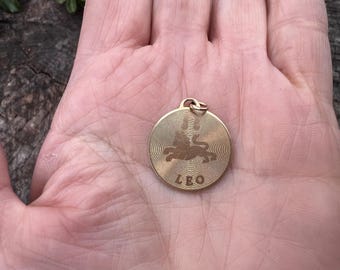 14K Yellow Gold Leo Zodiac Charm Pendant