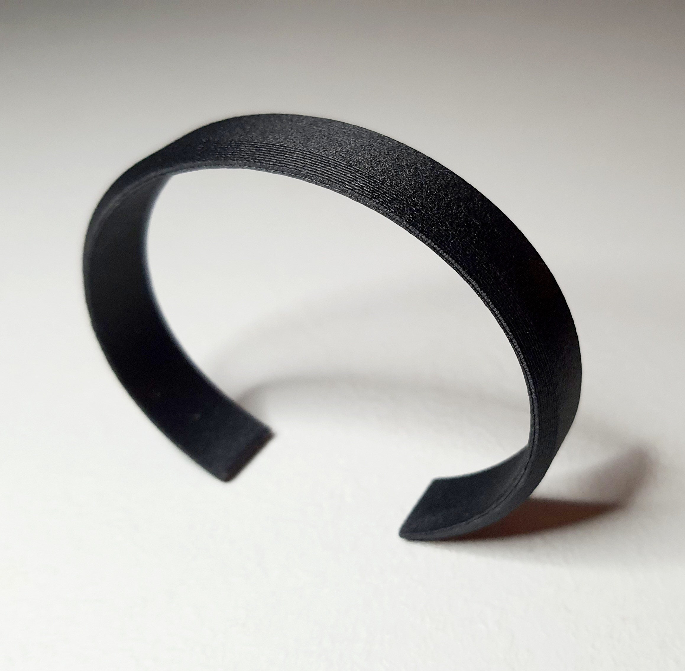 3D Printed Carbon Fiber Bracelet