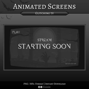 Op de afbeelding: Een geanimeerde schermoverlay in zwart-wit met de tekst "STREAM STARTING SOON" in een retro-lettertype. De overlay is geplaatst tegen een achtergrond van een donker bos met een volle maan en een zombiehand die uit de grond reikt. De tekst "PLAY" staat in de linkerbovenhoek van het scherm. De tekst "GLITCHING TV" staat bovenaan het scherm. De tekst "PNG/MP4 FORMAT | INSTANT DOWNLOAD" staat onderaan het scherm. De tekst "EVILLOONY" staat onderaan het scherm.