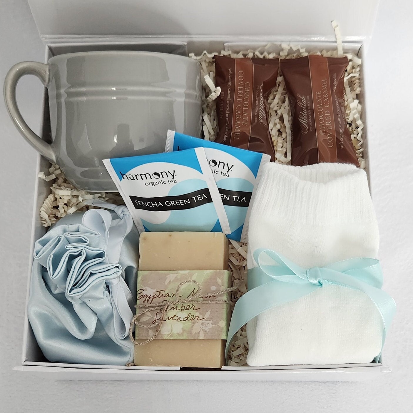 Women Gift Box for a Friend, Girl Surprise Gift Box, Lady Gift Package, Female Gratitude Gift