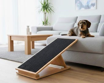 Verstelbare hondenloopplank voor bank of bed met geribbeld tapijt