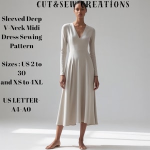 Op de afbeelding: Een vrouw draagt een lichtbeige midi-jurk met lange mouwen en een V-hals, met een uitlopende rok. De jurk komt tot de knie. Tekst links leest "Sleeved Deep V-Neck Midi Dress Sewing Pattern" en "Maten: US 2 tot 30 en XS tot 4XL". De tekst "CUT&SEW CREATIONS" staat bovenaan.
