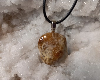 Magnifique collier cordon en agate brune panachée